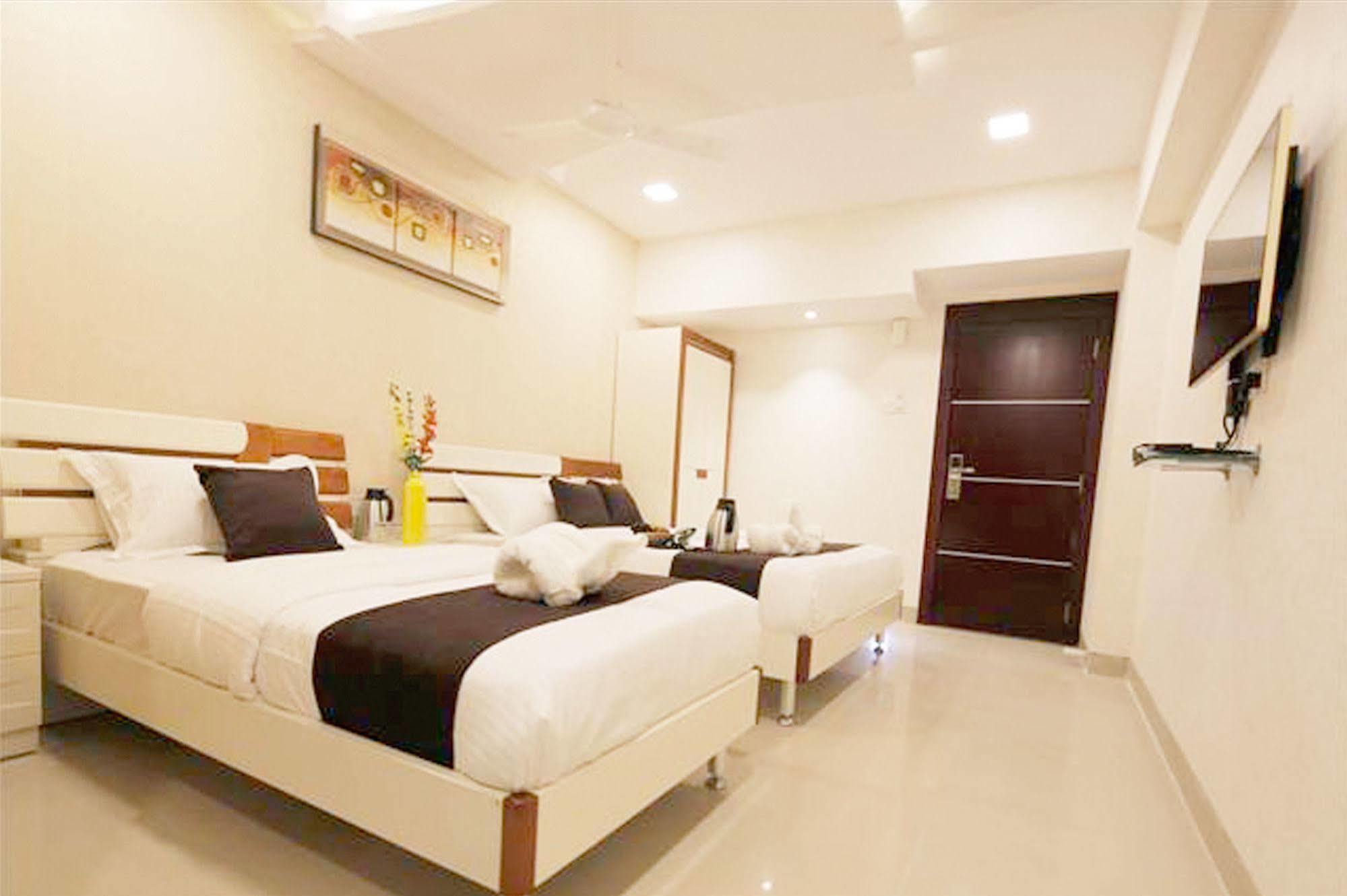 Fabexpress Annex Executive Andheri East Hotel Bombay Exterior foto