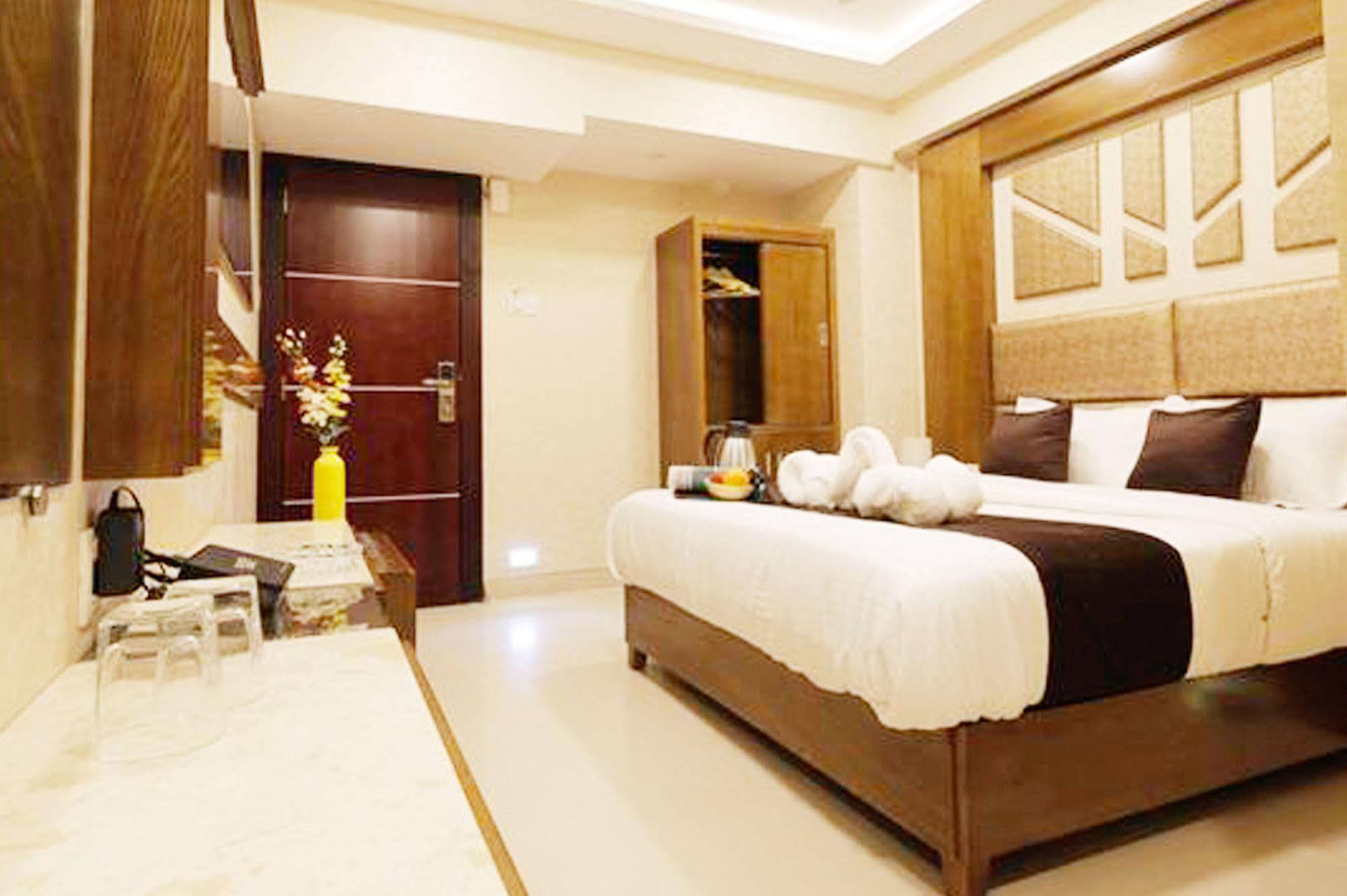 Fabexpress Annex Executive Andheri East Hotel Bombay Exterior foto